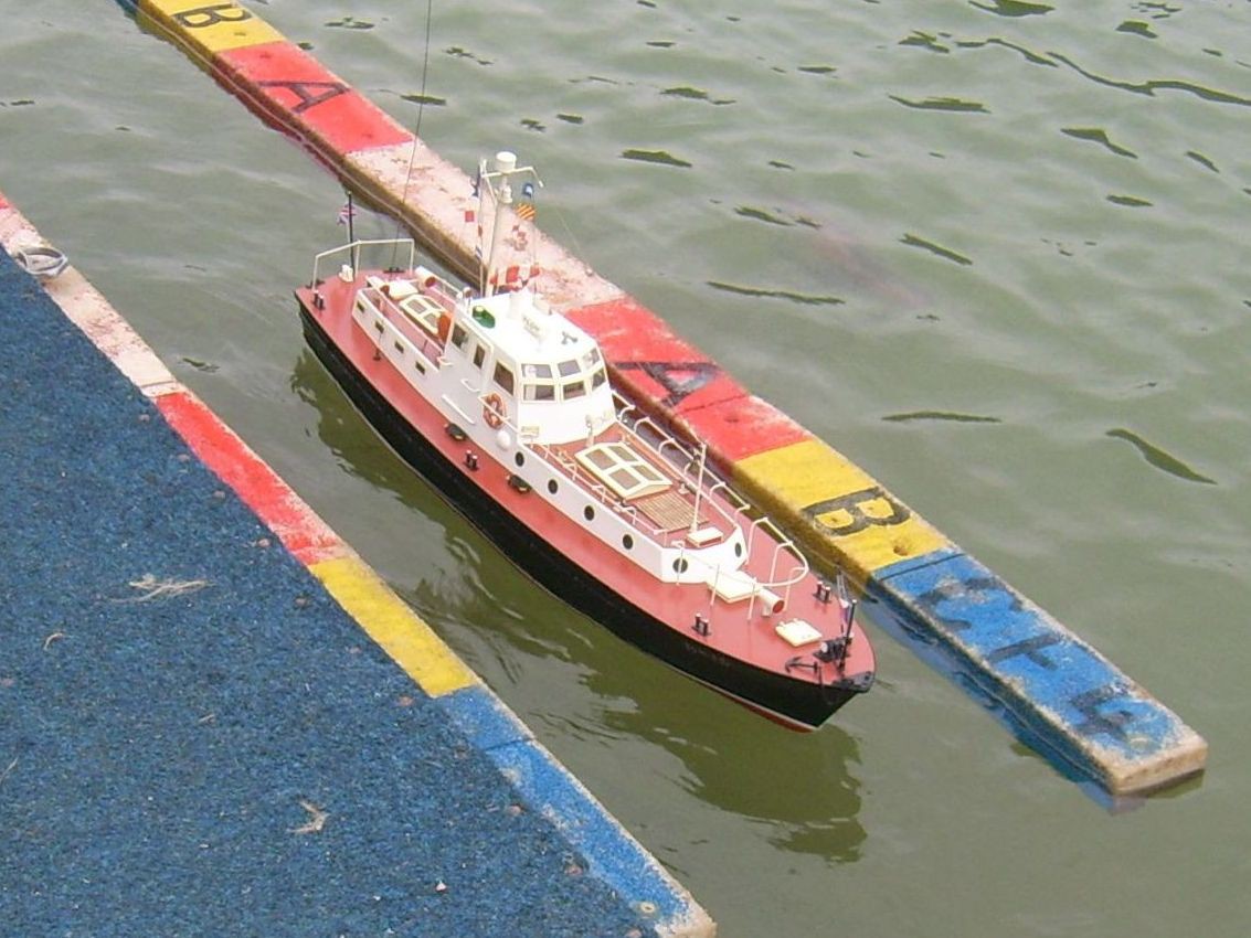 Zastavení F4-A v přistávacím doku zastaveni-modelu-v-doku.jpg