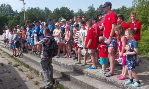 Nástup soutěžících 05.jpg